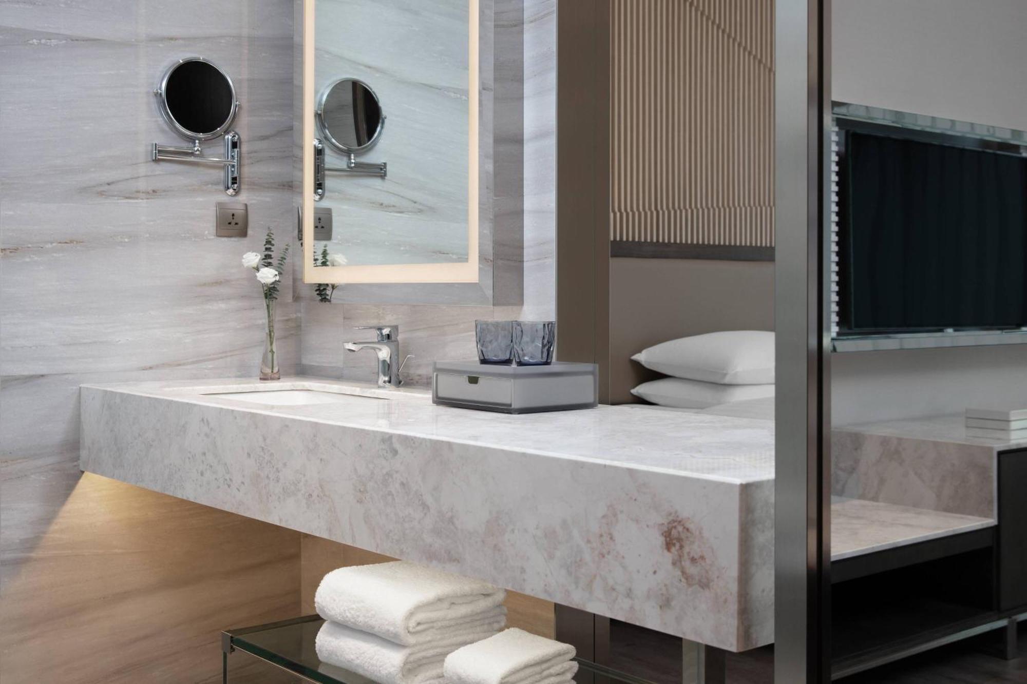 Courtyard By Marriott Xiamen Haicang Екстер'єр фото